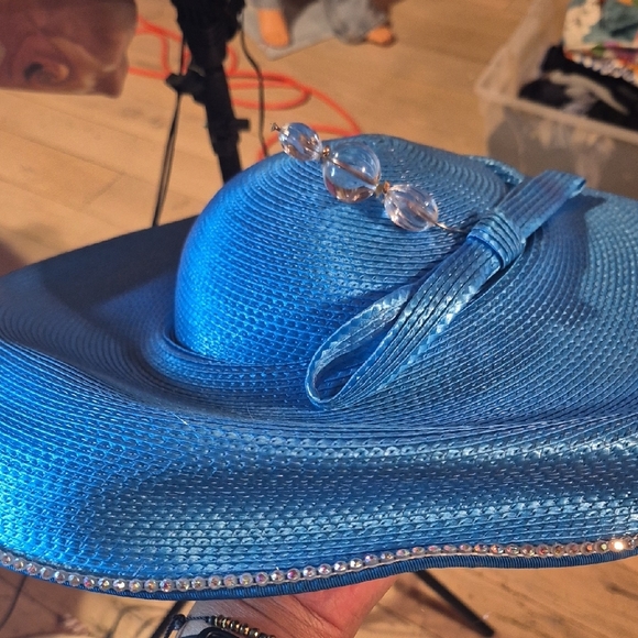 Elegant Blue Women's Hat - Picture 5 of 5